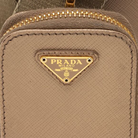 Prada Saffiano Re-Edition 2005 Crossbody - Picture 12 of 16